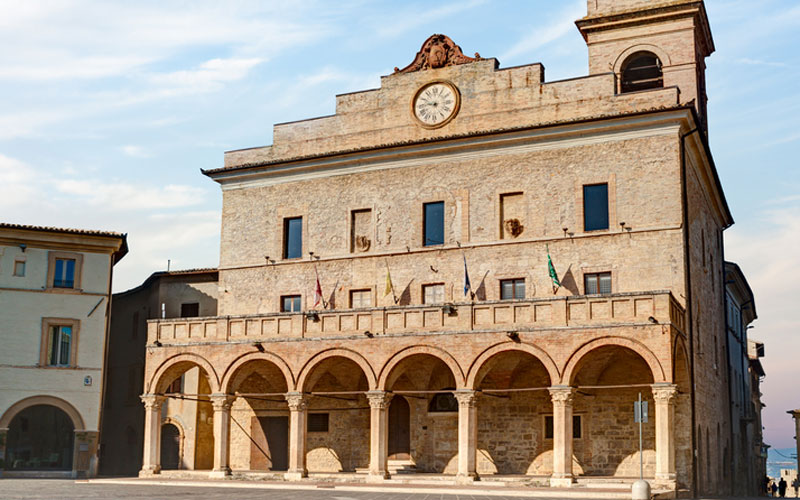 ECCELLENZE UMBRE: OLIO, VINO E CIOCCOLATO